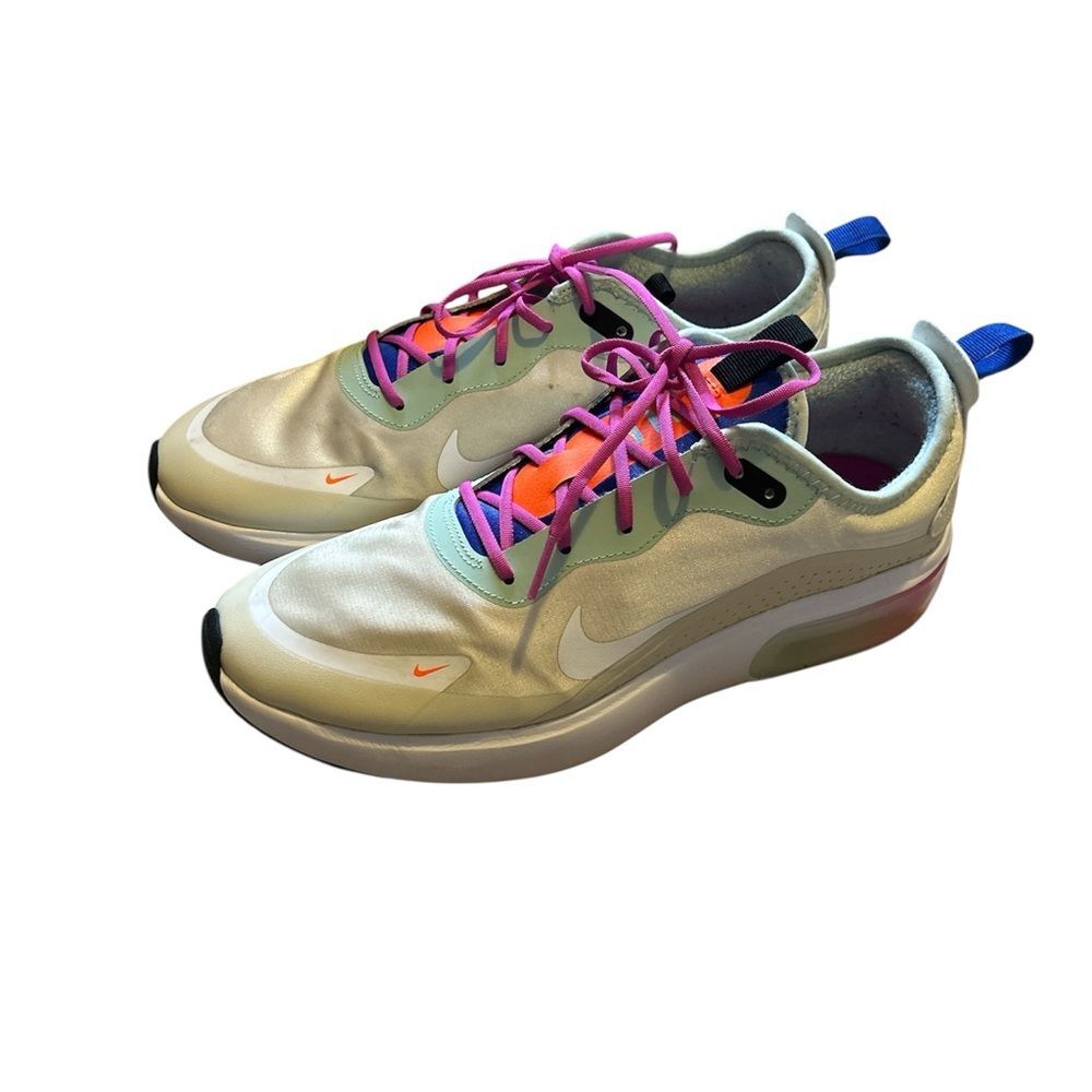 Nike Air Max Dia Fossil Women’s Size 9.5 C13898-200